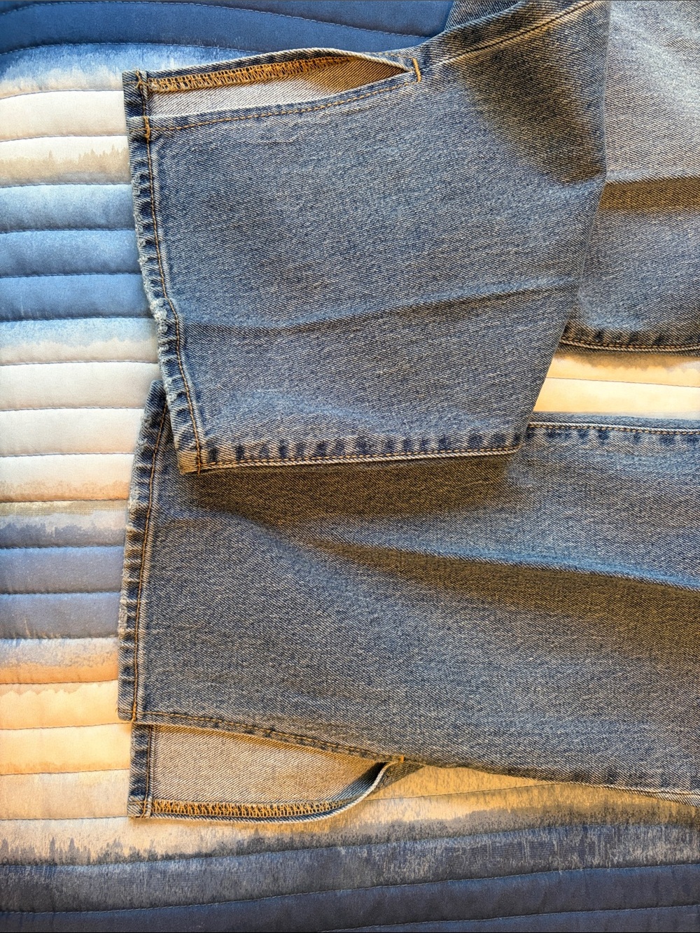 Old Navy Button-Fly Straight-Leg Blue Jeans - Picture 5 of 5
